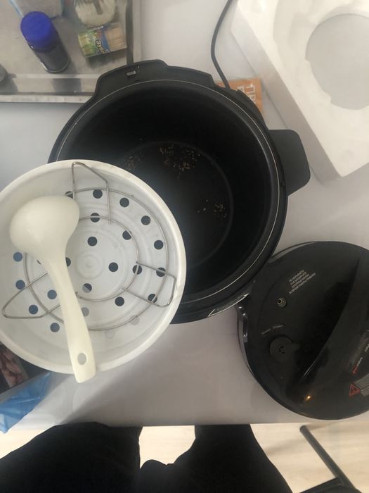 Мультиварка Redmond