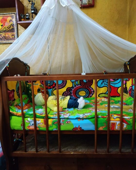 Детская кроватка, манеж детский