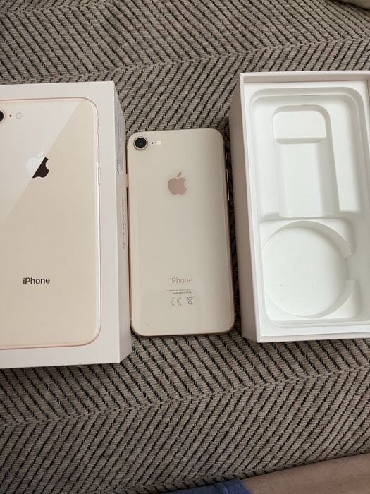 Продам Apple Iphone 8