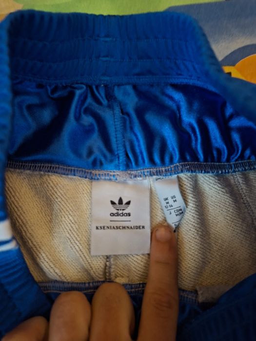 pantaloni baggy adidas