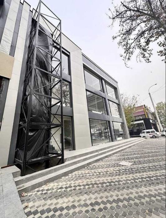 Здание 1300 м² Бадамзар| Первая линия | С арендаторами