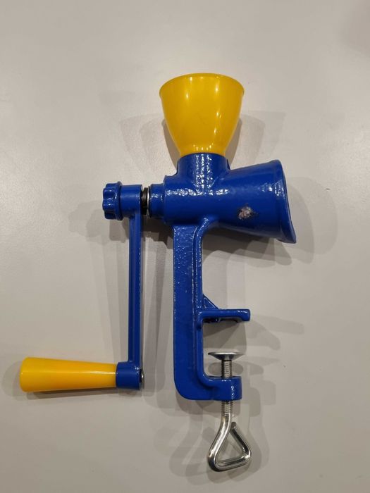 Masina de macinat mac