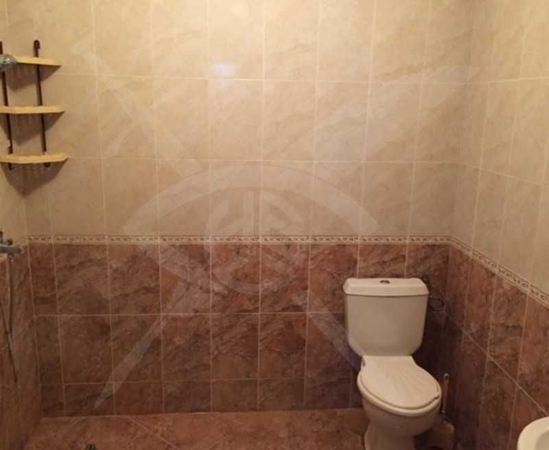 Дава се под наем Тристаен апартамент в Варна, Център - 95 кв.м за 775 € - Снимка #4