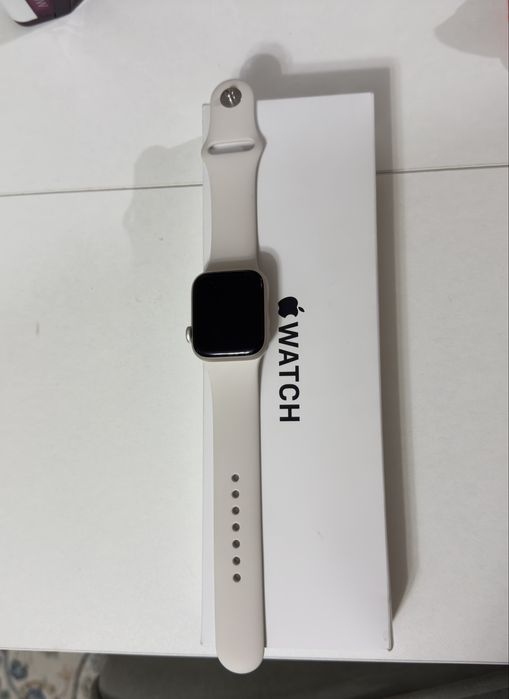 Apple Watch SE GPS Gen 3 2025г