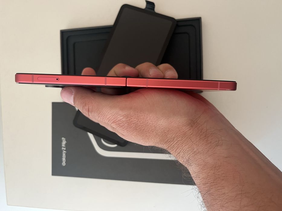 Samsung Z Flip 7 256GB 100% bat 5 цикли