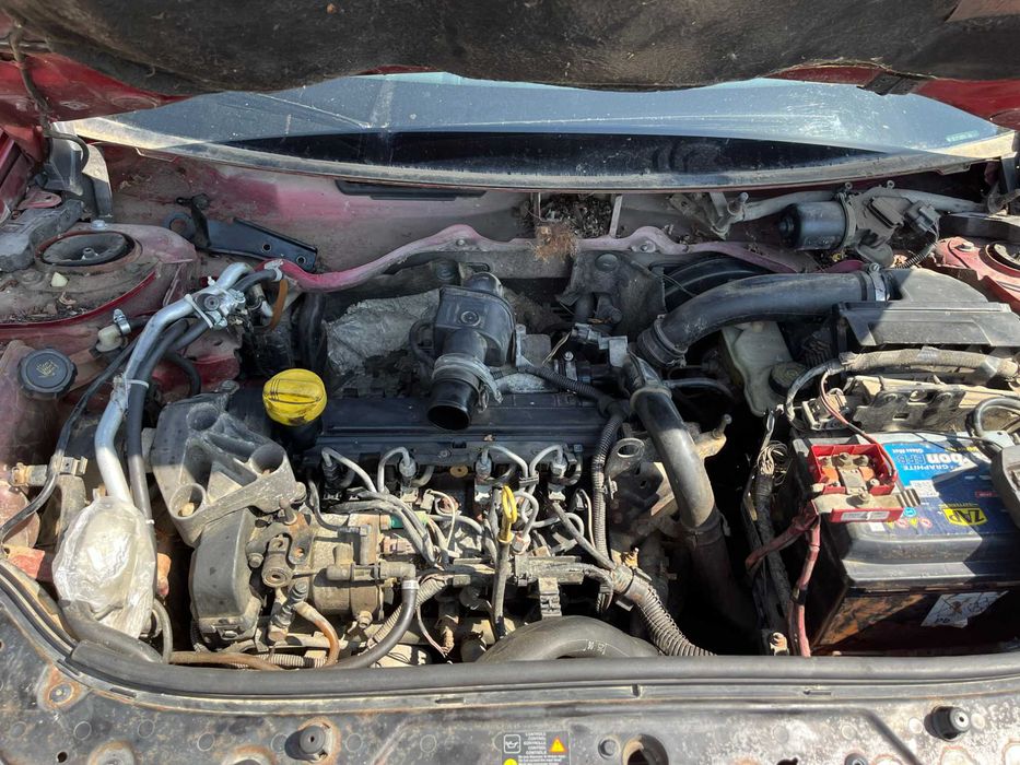 Dezmembrez Renault Megane 2 facelift 2006 break rosu visiniu dci
