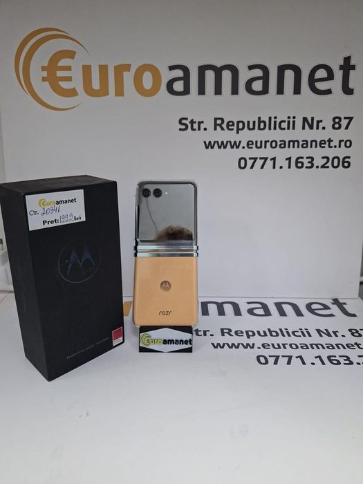 Telefon mobil Motorola razr 40 ultra, Dual SIM, 8GB RAM, 256GB, -G-