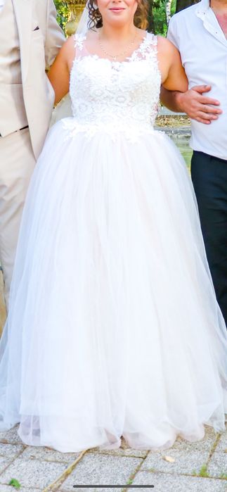 Булчинска рокля .