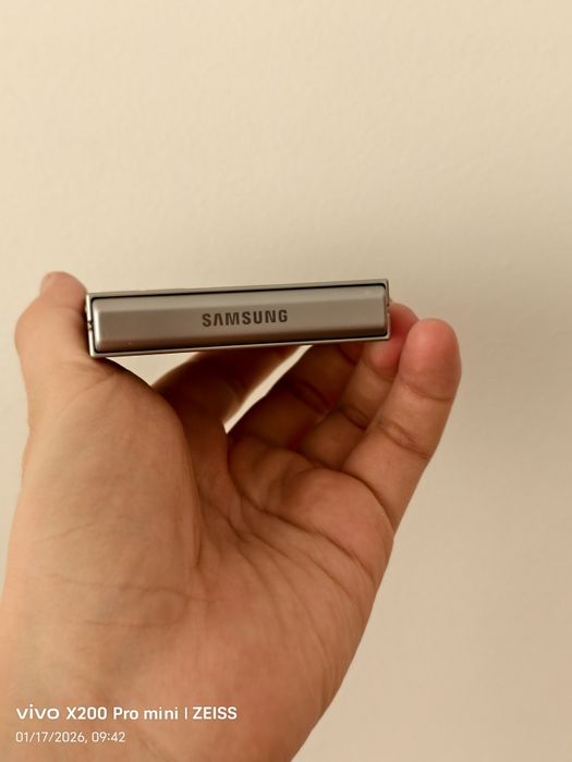 Samsung Z flip 6 256gb