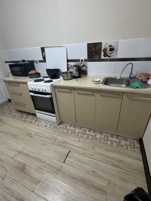 Продам кухонный гарнитур за 7000