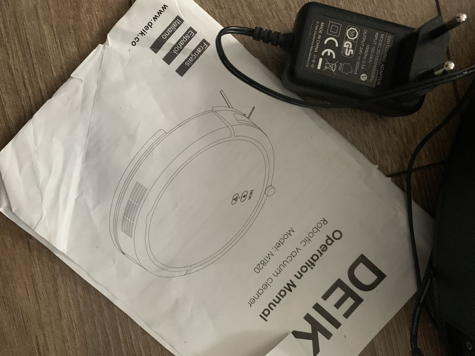 Aspirator robot 2in1 cu functie de spalare