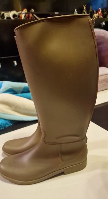 Гумени ботуши с цип