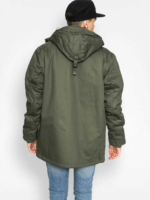 Ново зимно яке OBEY