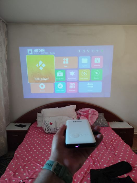 Video proiector Smart mini full HD