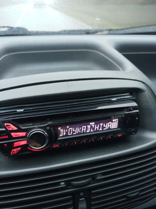 СД Сони във перфектно състояние.