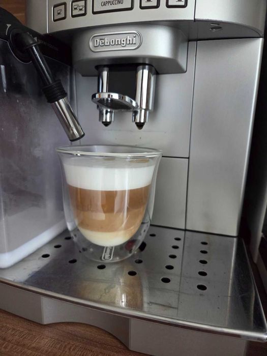 Delonghi Magnifica S ECAM 22.366S