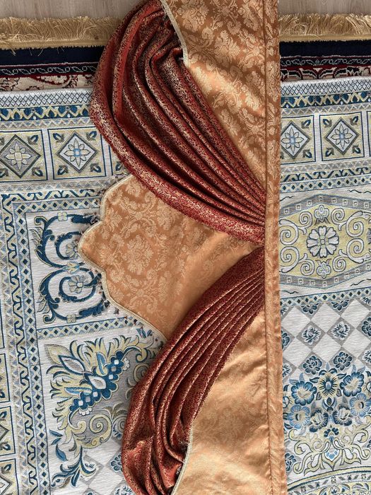 Ламбрикены для организации