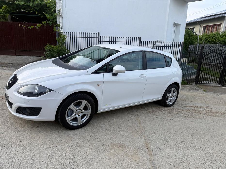 SEAT Leon 2011 — imagine 2