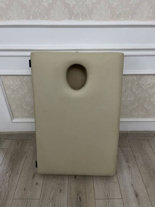 Массажный стол