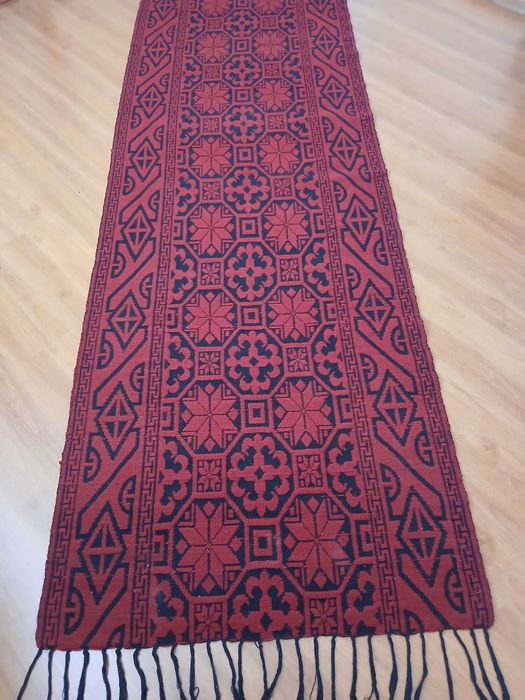 Продавам вълнени пътеки