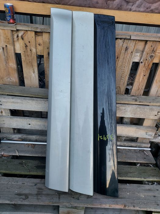 Накладка двери на Subaru Outback