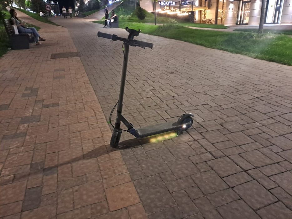 Детски электросамокат