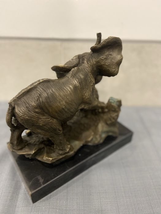 Elefanti ,bronz masiv 22/23 cm