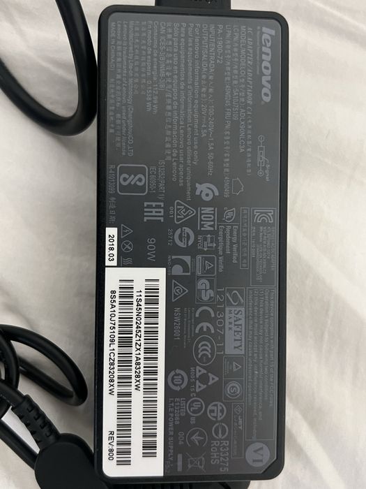 Alimentatoare lenovo 45,65, 90 w