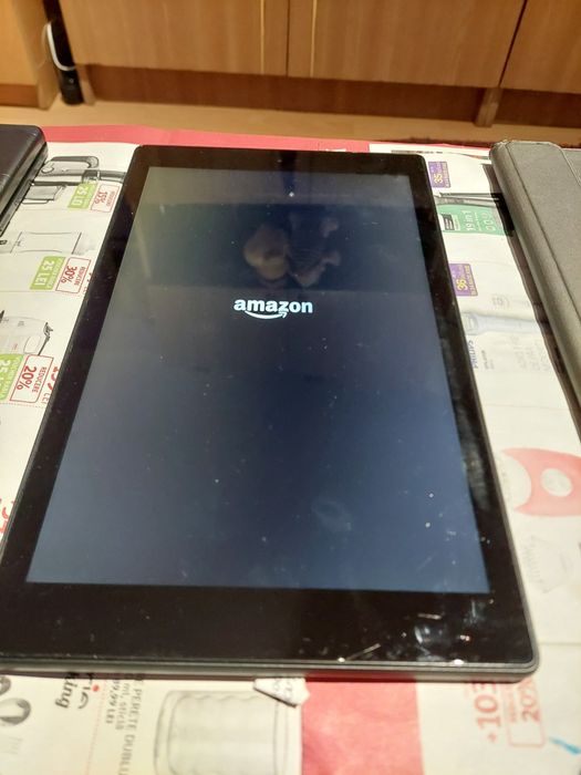 Tabletă Amazon Fire HD 10( 7generation) impecabila la 270 ron.
