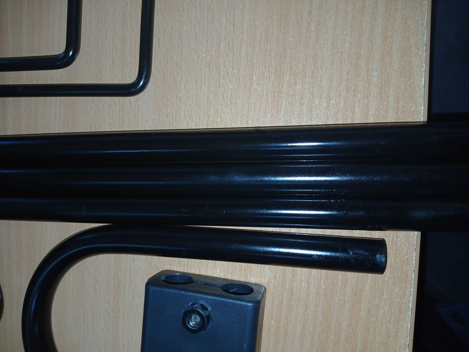 Carlig gradina metalic 193 cm, baza 5 tije, suport robust pentru decor