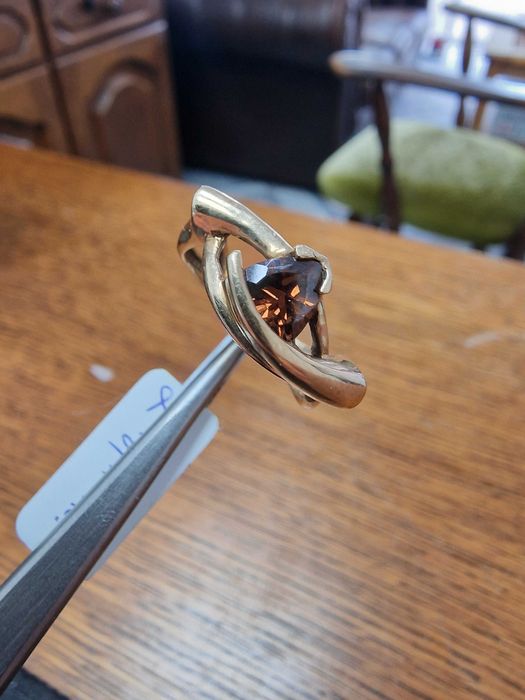 ‼️Златен Пръстен с Опушен Кварц‼️ - Заложна къща Галерия 65