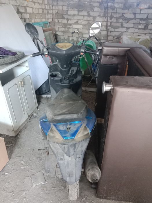 Скутер продам на ходу    Семей