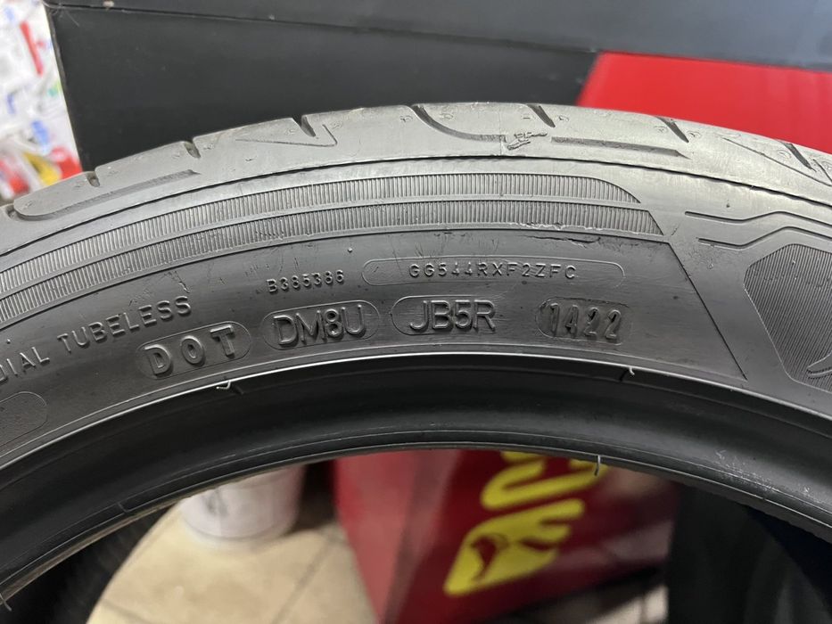 Летни гуми 245/45 R18 2бр. Good Year  и 2бр. Continental