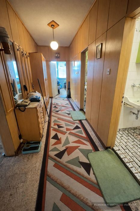 Тристаен за продажба в кв.Красна поляна