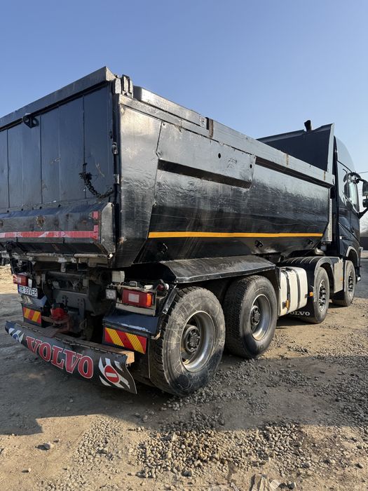 Volvo FH 540 bascula 8x4