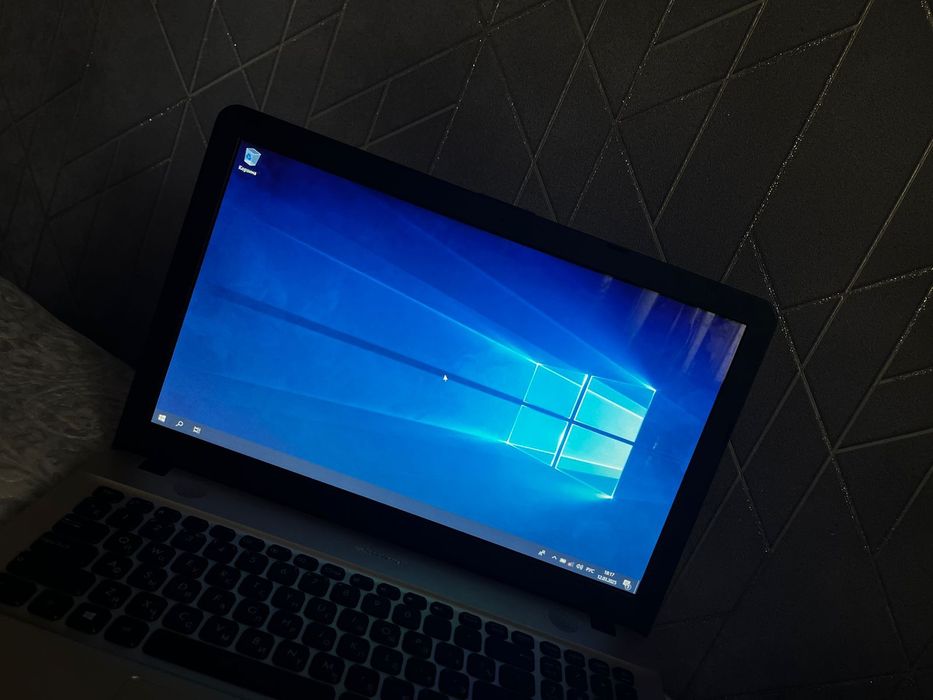 ноутбук Asus SonicMaster X541S