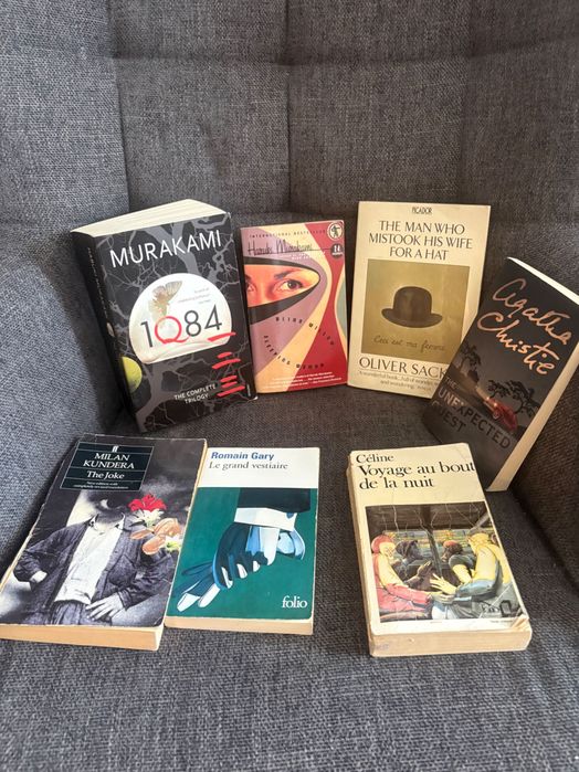 Книги на български и чужди автори , български , английски и френски Мураками, Кундера, Господинов, Карабашлиев и др