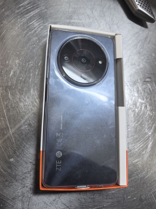 Смартфон ZTE blade A76