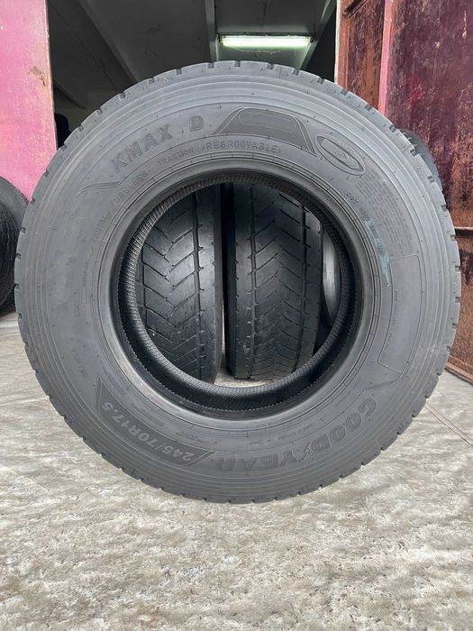 4 тежкотоварни гуми 245/70 R17.5 Goodyear KMax D 136/134M M+S DOT2021