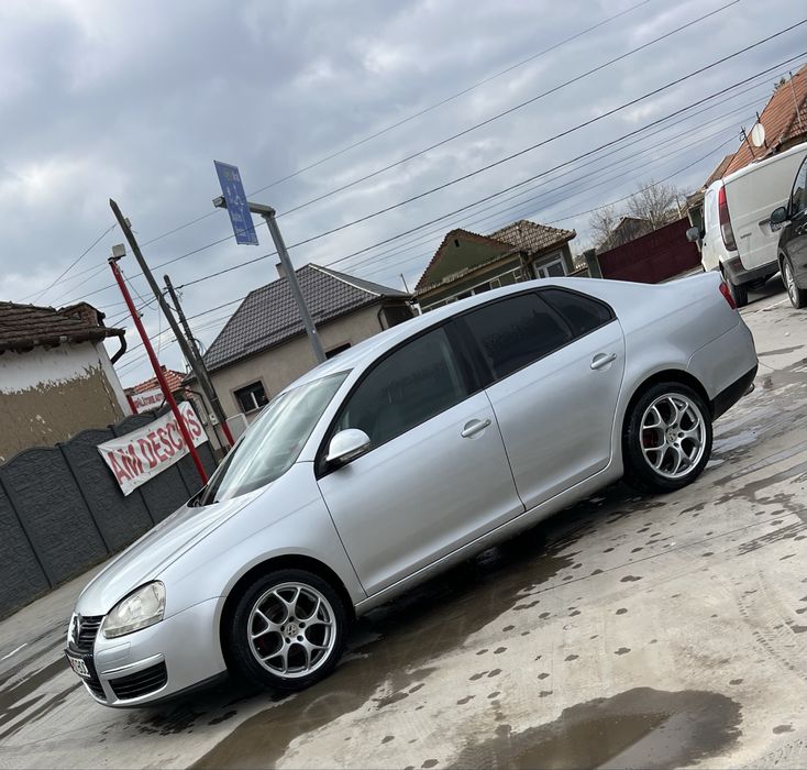 Vând Volkswagen Jetta 1.9 TDI (77 kW / 105 CP), an fabricație 2007