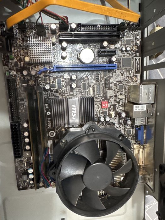 kit LGA775 (MSI G41M-S03 + CPU + 4GB RAM