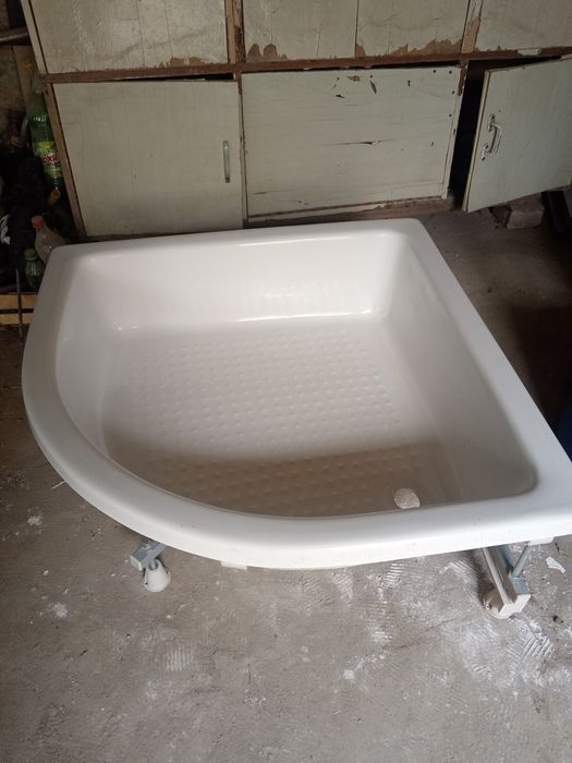 Янги ванна паддон