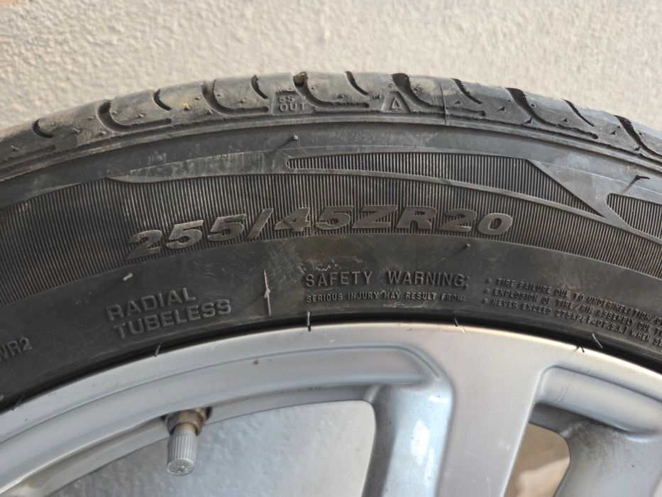 Roti aliaj vara originale Audi Q5 A7 Q7 20" anvelope vara Nexen 255/45 R20 105W sau Bridgestone Turanza 255/40 R20 101Y B-Silent