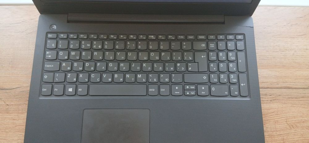 Lenovo Notebook sotiladi