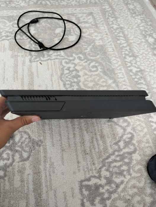 PS 4 поколение slim and limited