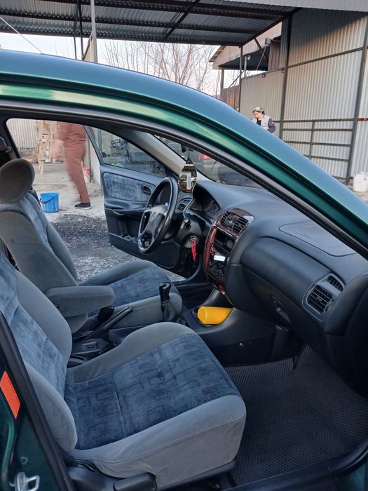 Mazda 626 птичка