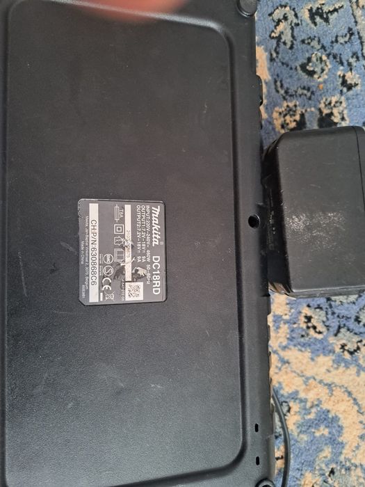 Încărcătoare și baterii scule electrce