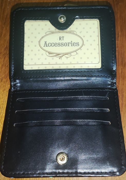 Футляр для очков и очки детские. Кошелек Redtag