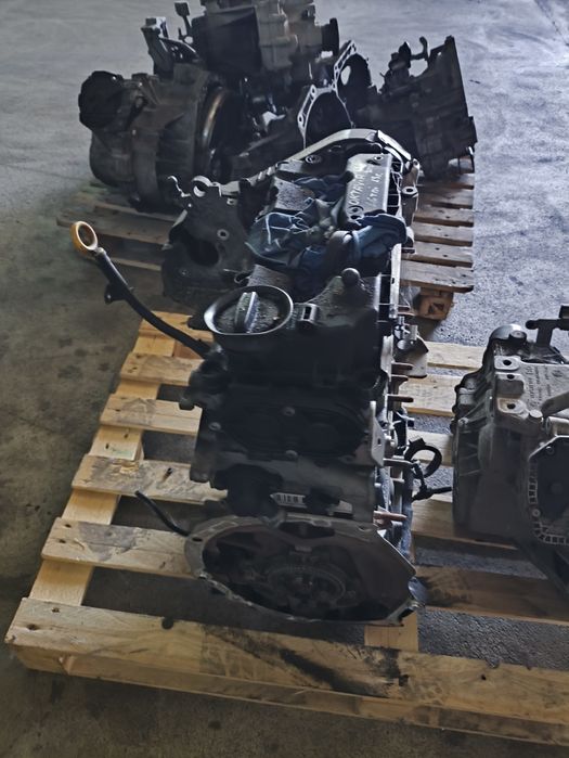 Двигател за Vw/audi/Skoda 1.6tdi CLH