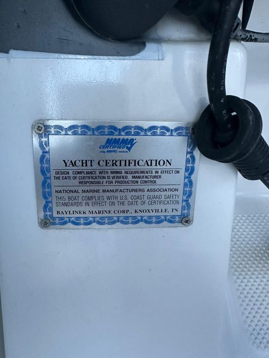 De vanzare yacht certification in conditii excelente.Acc imobiliare